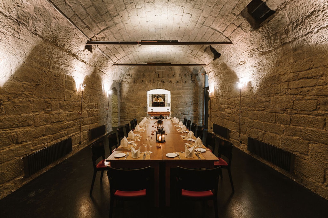 The vaulted cellar as an event location