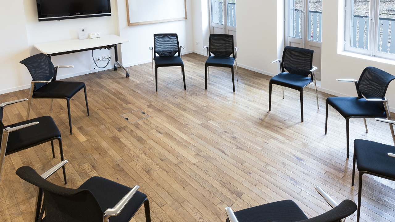 Circle of chairs in the SÄCHS seminar room