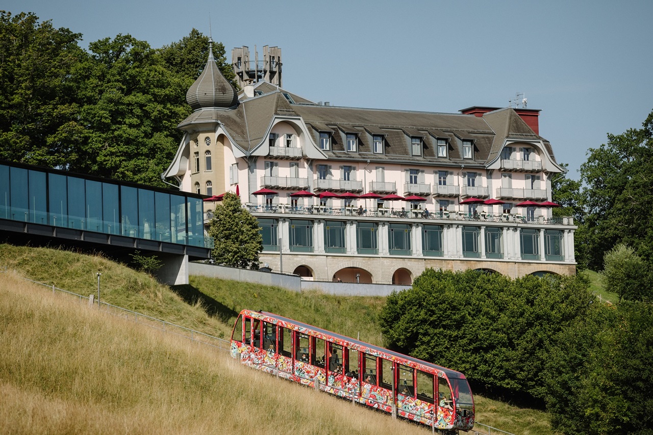 The funicular climbs the Gurten every 15 minutes