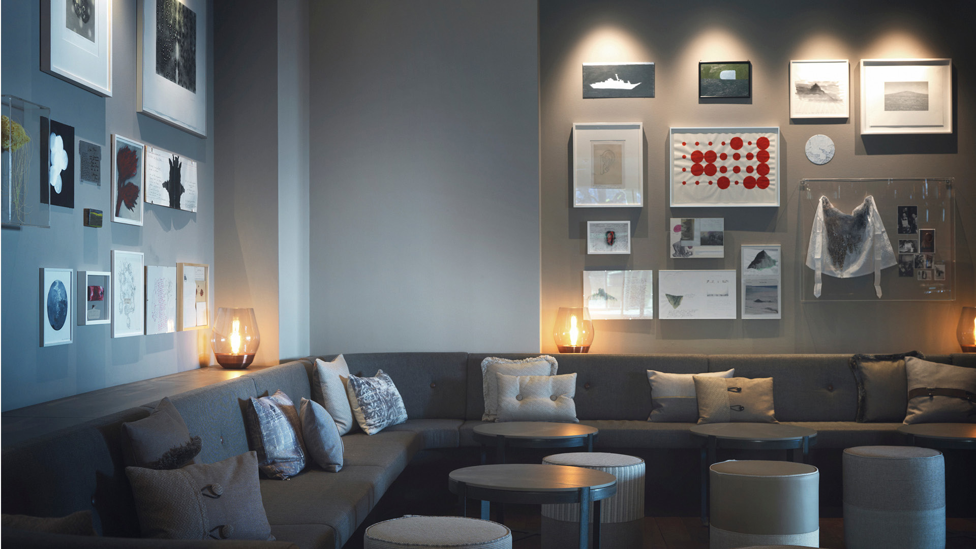 Art gallery in the lounge of Gurtners restaurant Sadhyo Niederberger and artist couple M.S. Bastian & Isabelle L.