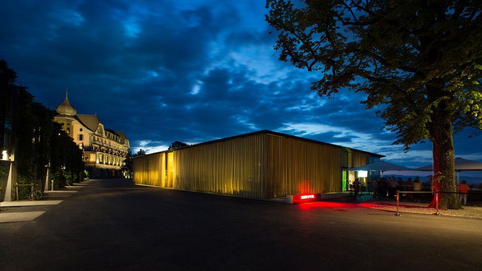 Le Pavillon, lieu événementiel, pendant la nuit