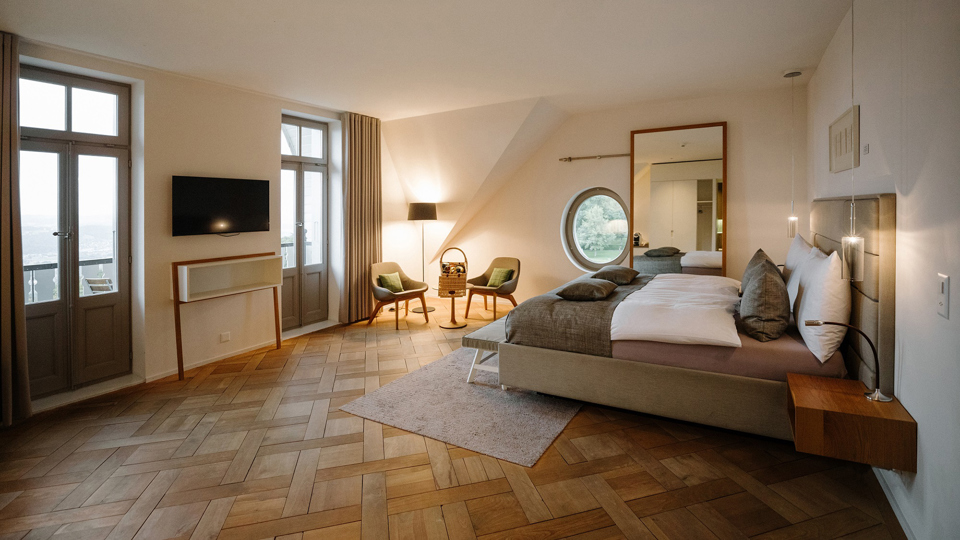 La chambre d'hôtel dans le bâtiment Kulm.
