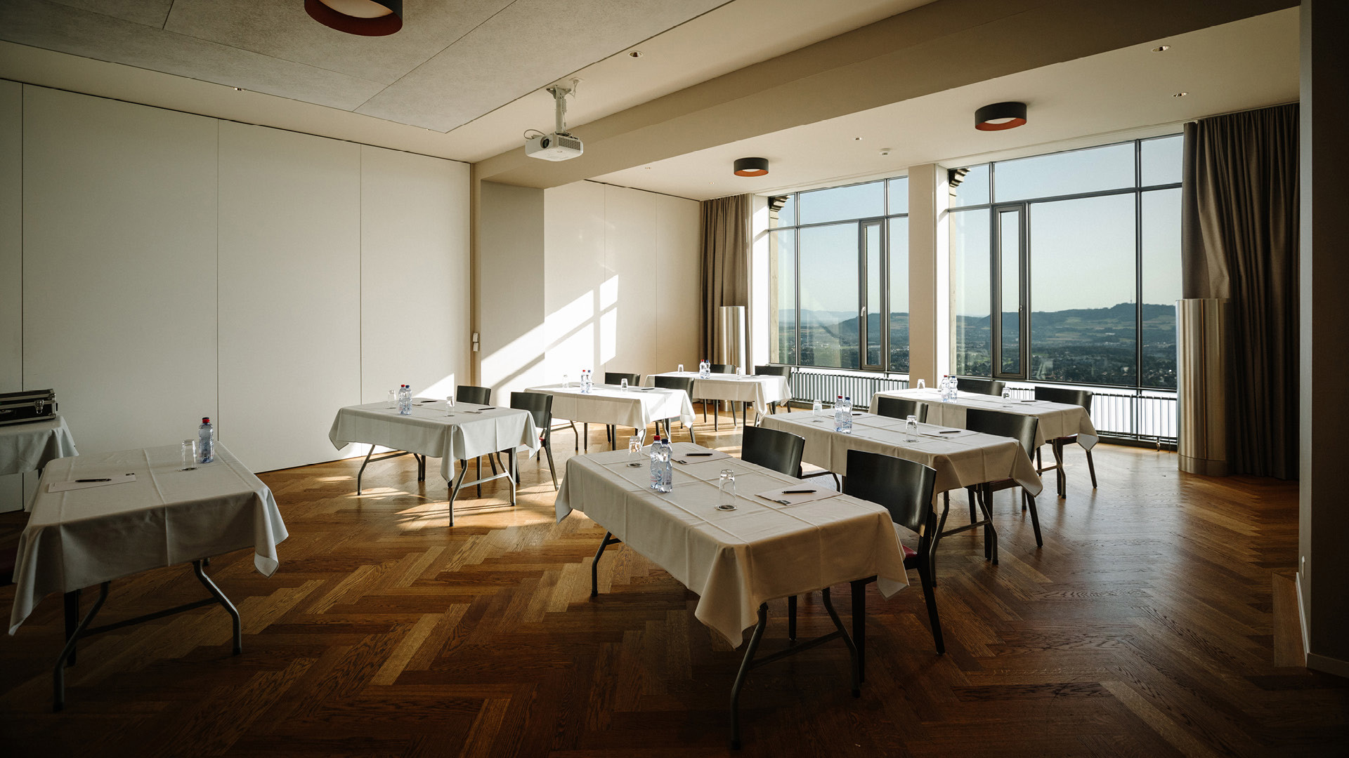 Seminarbestuhlung im Seminarraum Wytsicht
