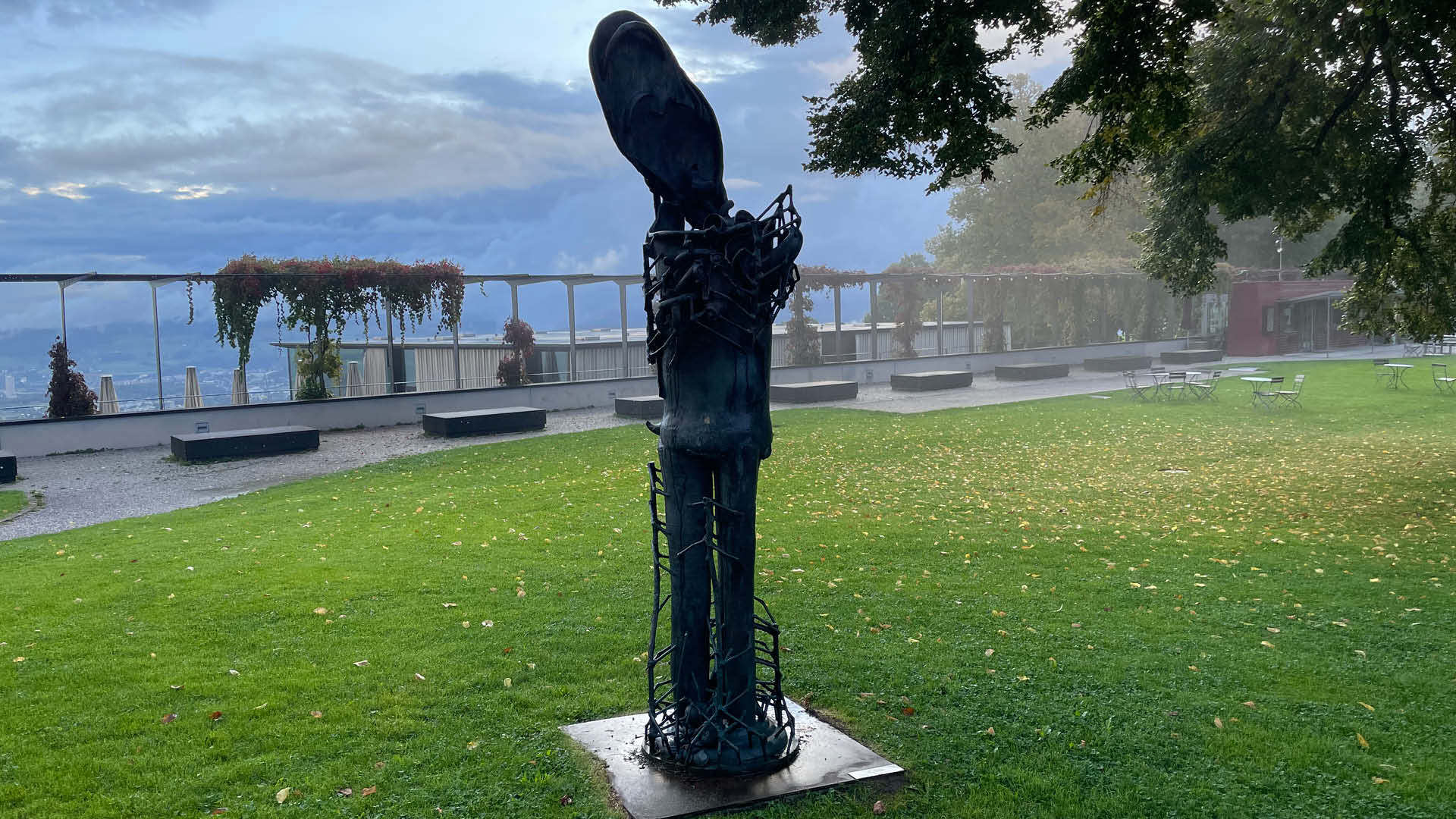 A sculpture by Ursi Luginbühl on the Gurten